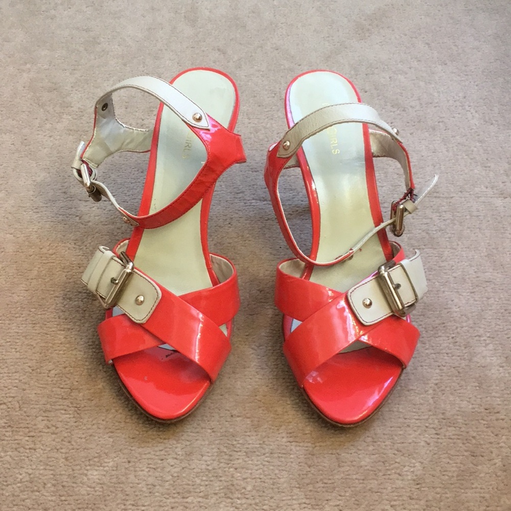 BCBG shoes